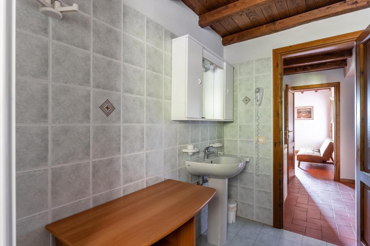 Il Serrino 4 Pistoia Esterno foto